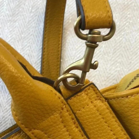 3-1 Philip Lim for Target yellow faux leather handbag with crossbody strap. - Picture 5 of 12